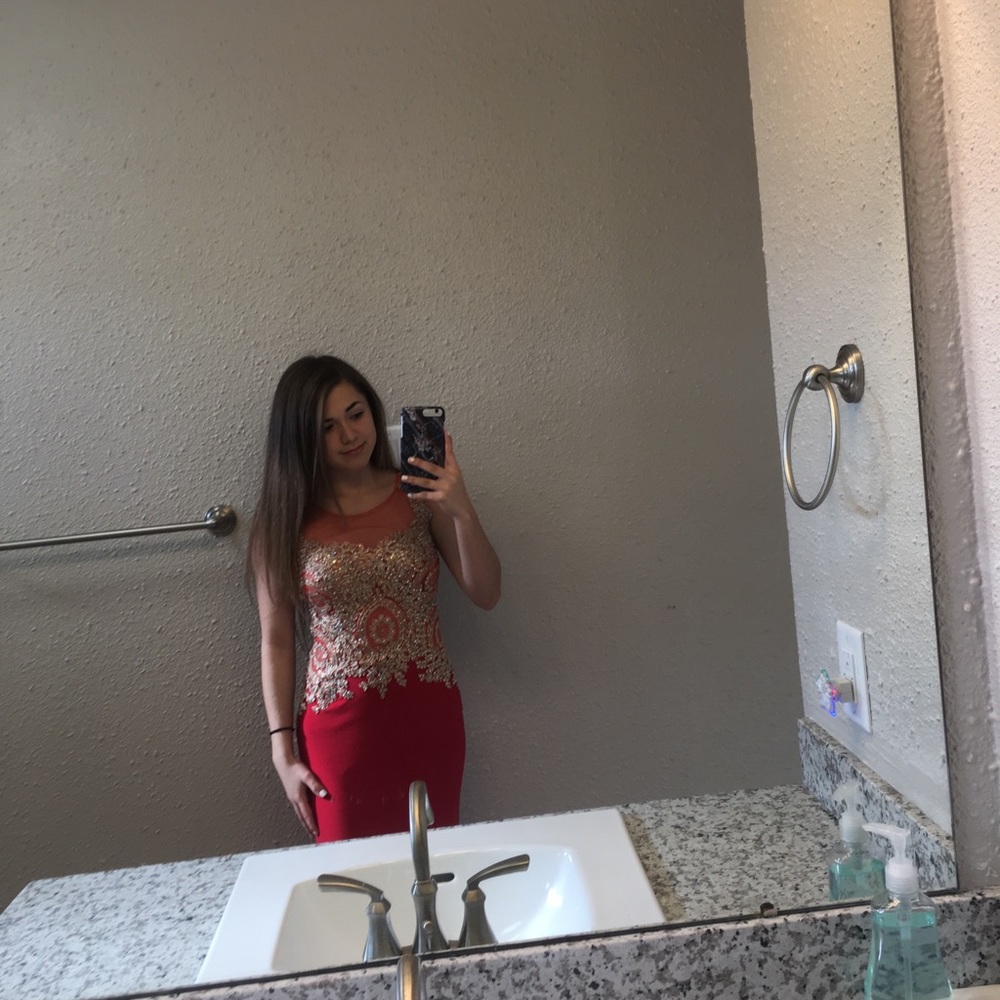 red prom dress